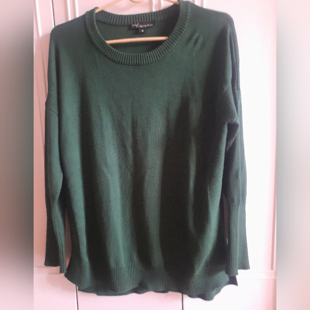Metric Knits Green Crew Neck Sweater Soft Knit Relaxed Fit